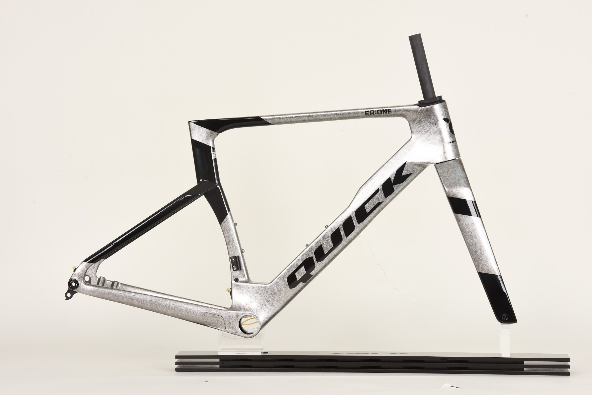 QUICK PRO ER:ONE Frameset - Silver Black | €2.299,-